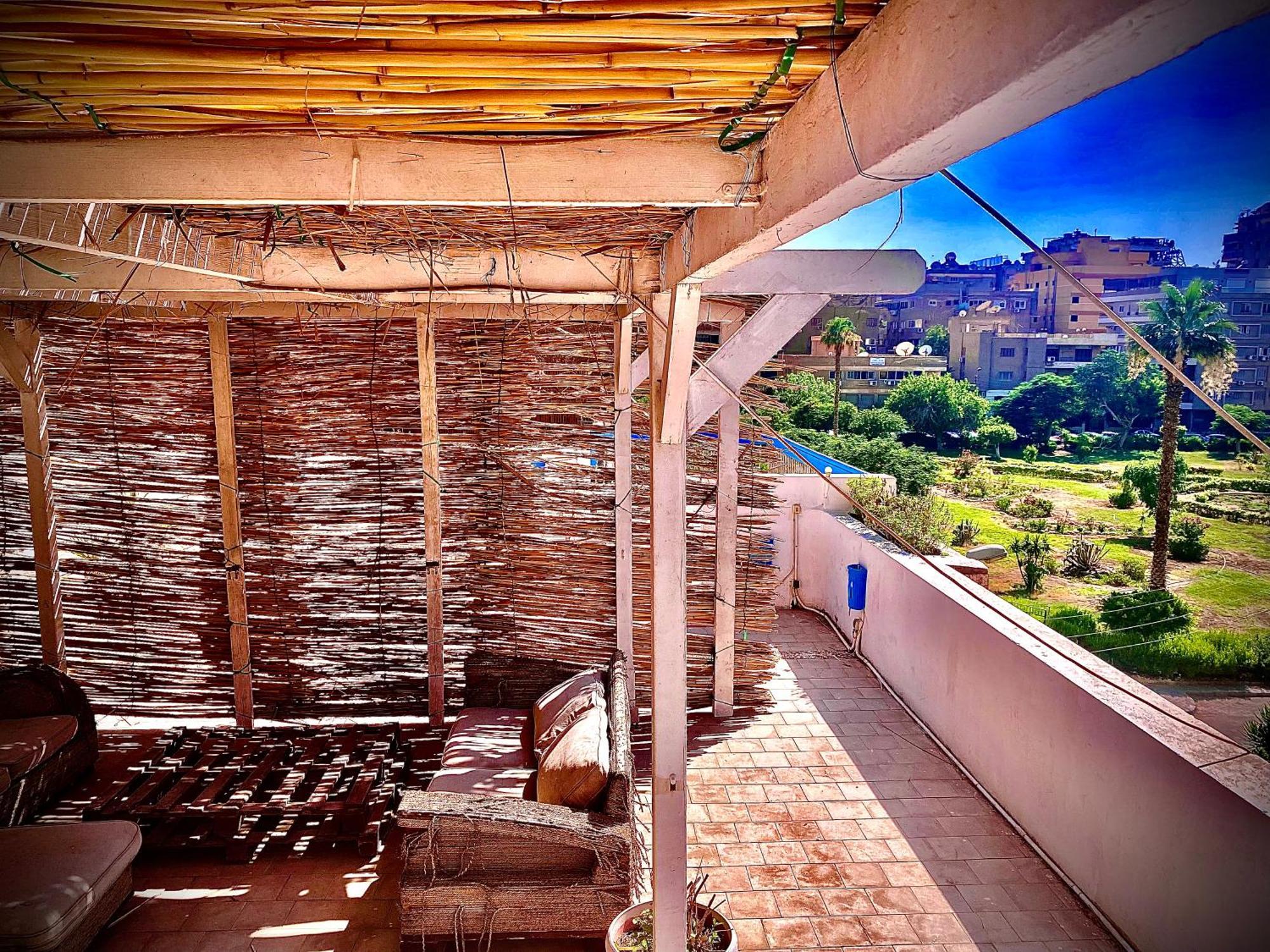 Airport Rooftop Club Luxurious Rooms And Studios Кайро Екстериор снимка