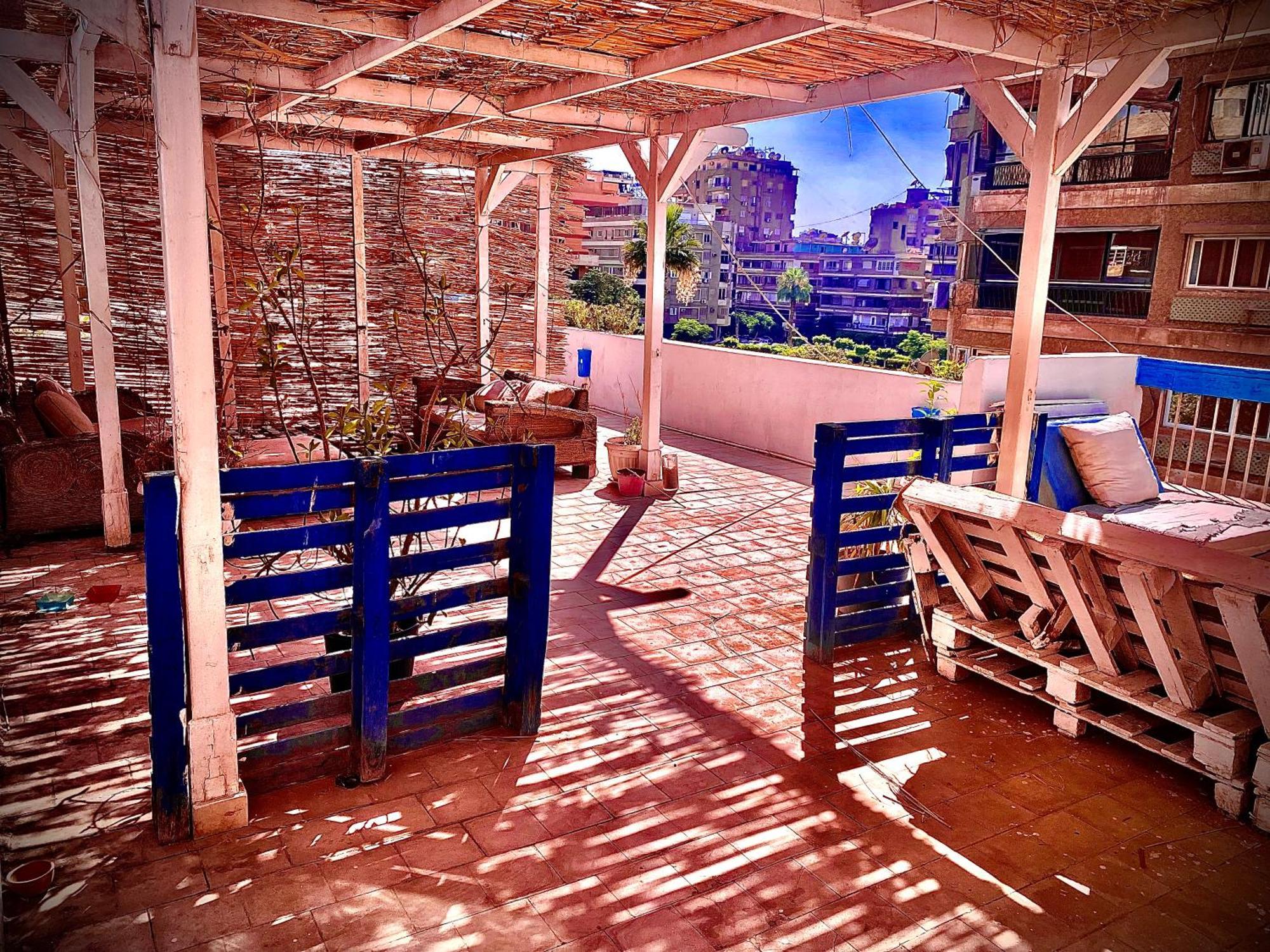 Airport Rooftop Club Luxurious Rooms And Studios Кайро Екстериор снимка