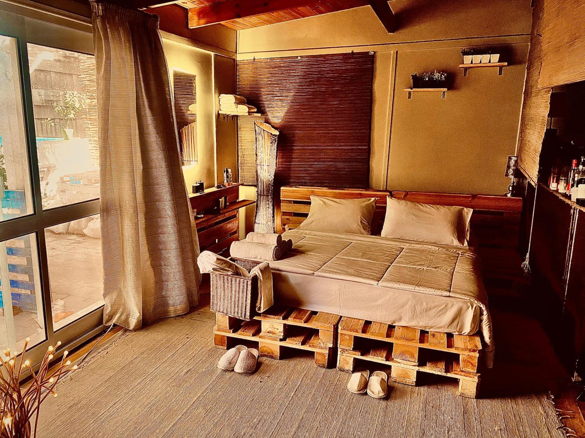 Airport Rooftop Club Luxurious Rooms And Studios Кайро Екстериор снимка