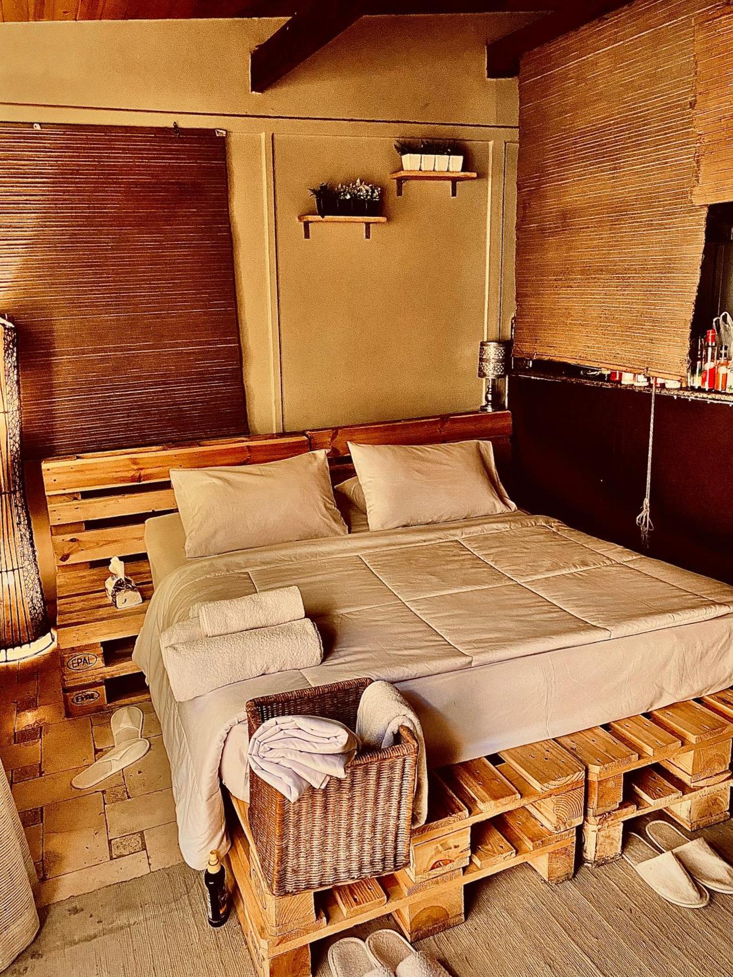 Airport Rooftop Club Luxurious Rooms And Studios Кайро Екстериор снимка