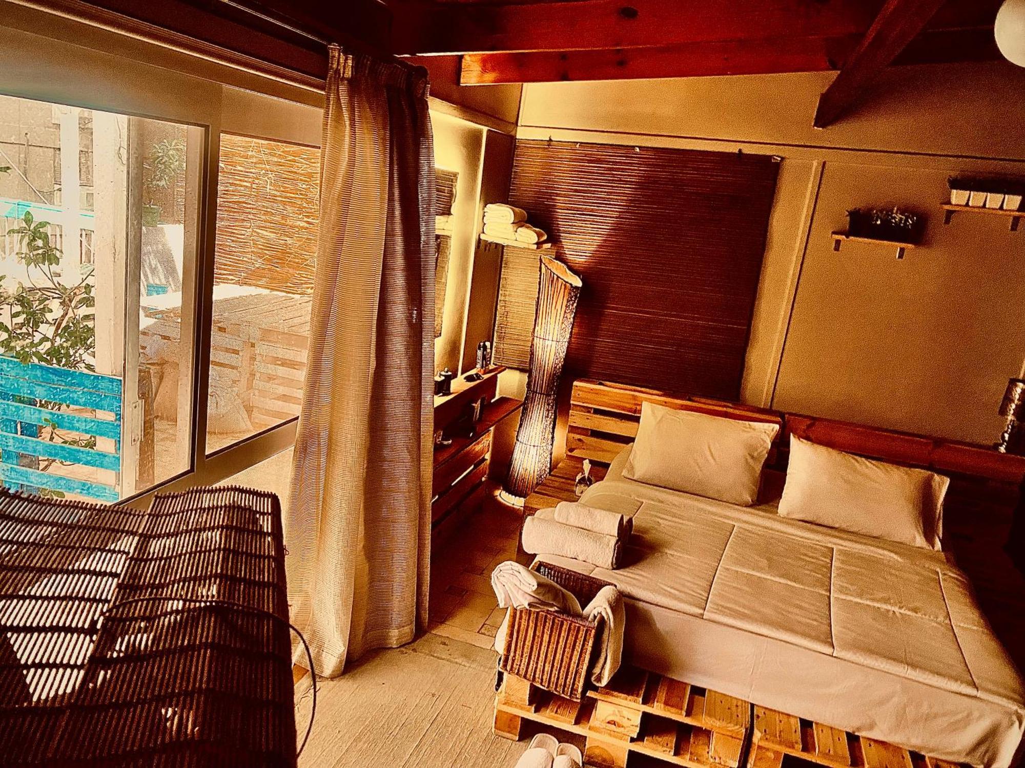 Airport Rooftop Club Luxurious Rooms And Studios Кайро Екстериор снимка