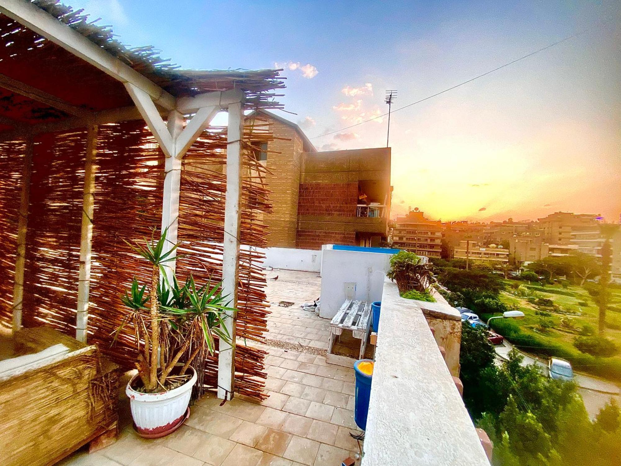 Airport Rooftop Club Luxurious Rooms And Studios Кайро Екстериор снимка