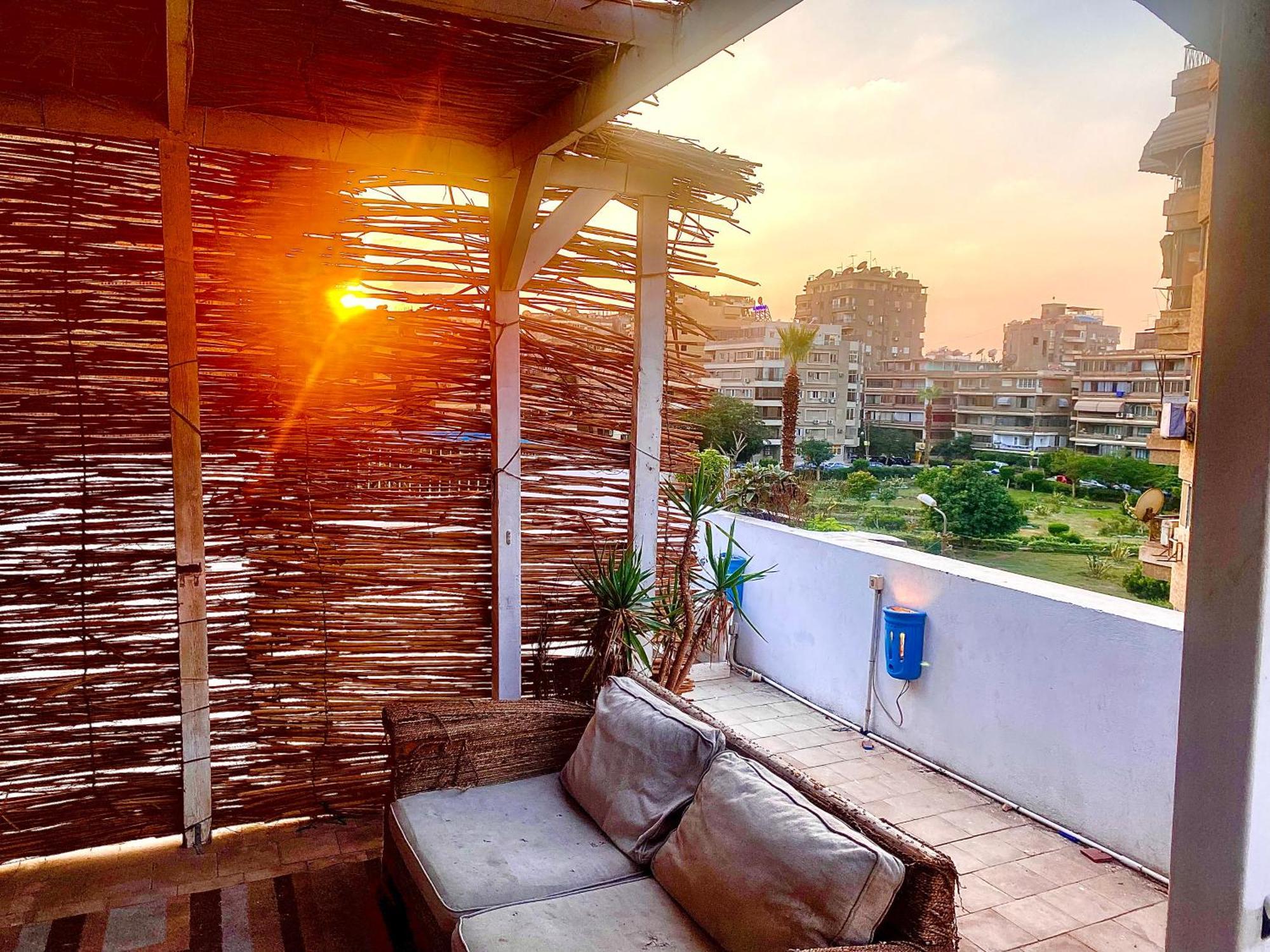 Airport Rooftop Club Luxurious Rooms And Studios Кайро Екстериор снимка